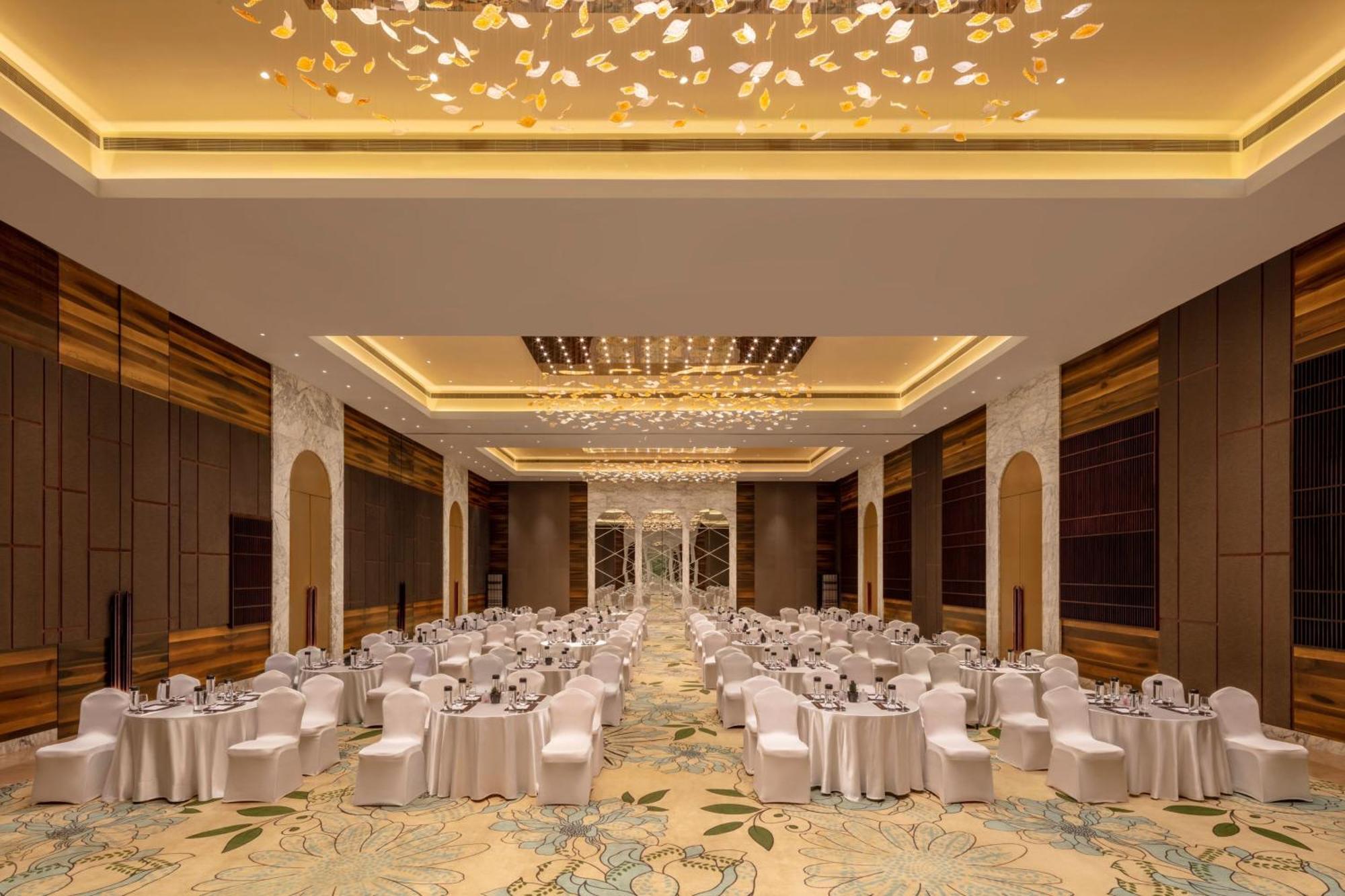 The Westin Goa Hotell Anjuna Exteriör bild